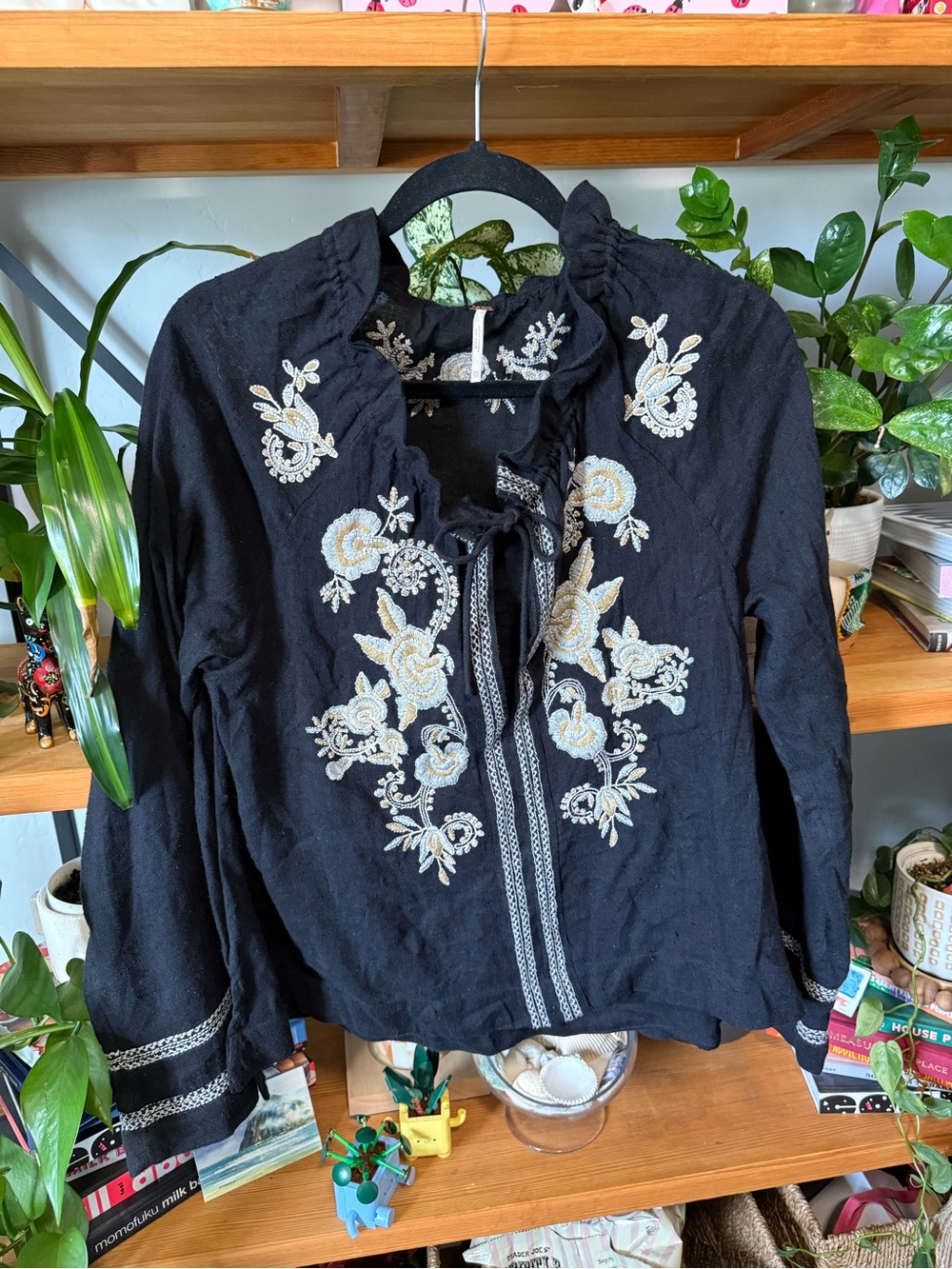 Free People Black Embroidered Boho Peasant Blouse | XS